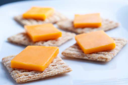 whole wheat crackers with cheese